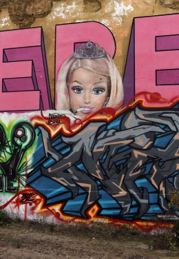 Kreuzberg Barbie Wandmalerei